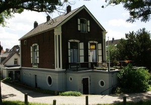 apotheek "dr Tinus"in Woudrichem